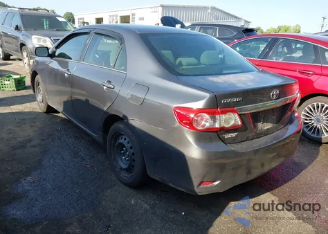 2013 Toyota Corolla Le z USA, uszkodzony, nr VIN 5YFBU4EE2DP169733